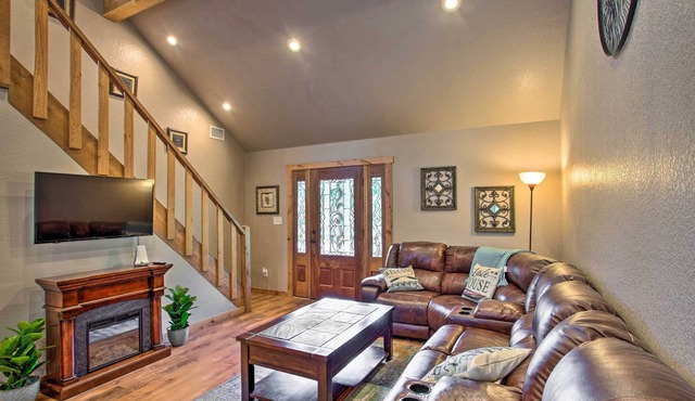 Tranquil Palo Pinto Home w/ Deck + Boat Dock!