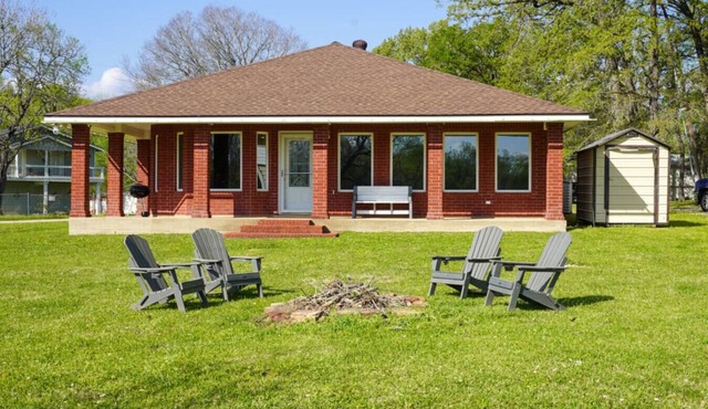 Trinity Riverside - Private Dock, Kayaks, & More! in San Jacinto County