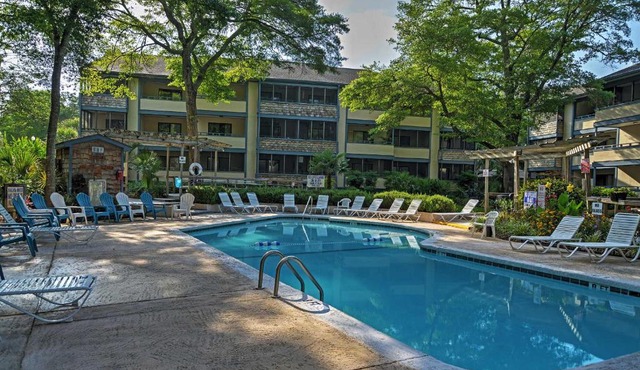Updated Myrtle Beach Getaway with 2 Community Pools! in Myrtle Beach