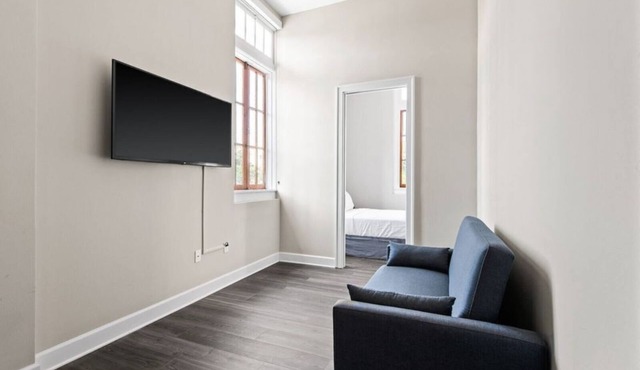 Upscale 1BR Retreat Next to the French Quarter