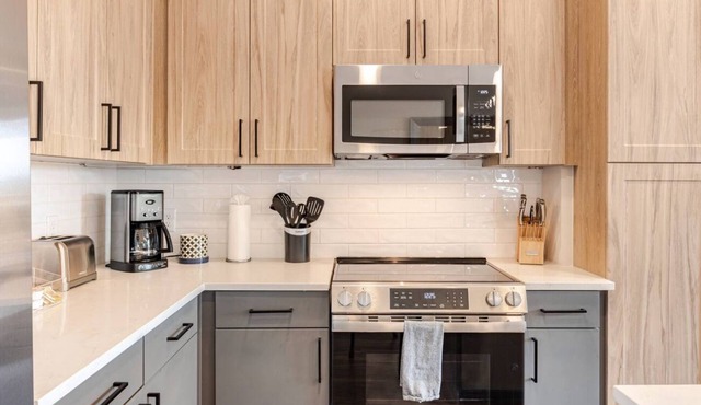 Upscale 2BR Near Austin Hotspots