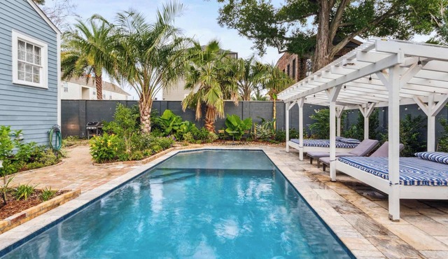 Victorian Villa w Heated Pool & Hot Tub 5BR|6BA