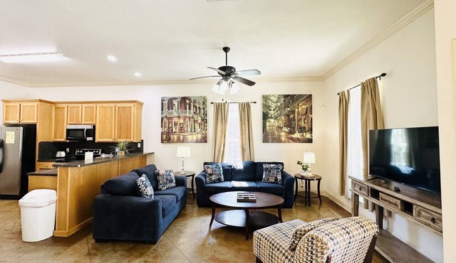 Villa 3, spacious townhouse in Tickfaw, LA