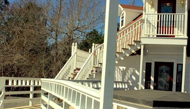 Vintage Victorian Era Suite Rental Amid Forest Trees in Lumberton, Texas