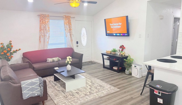 Visit Downtown Frisco Cozy & Relaxing Vacation Home