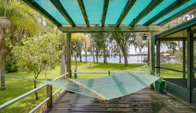 Waterfront Georgetown Retreat on Lake George! in Georgetown