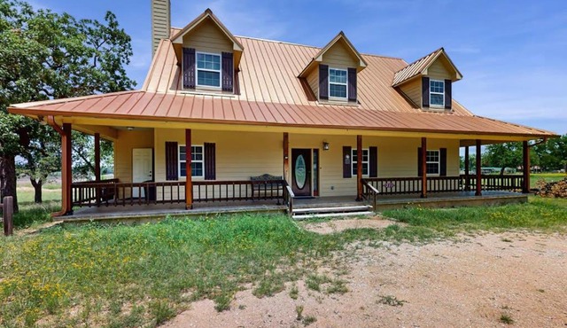 Waterfront Home with Kayak, View, Fire Pit & WiFi - Dog-Friendly