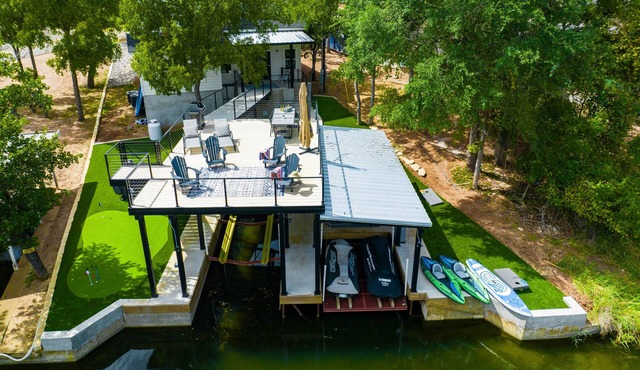 Waterfront Lake LBJ Retreat w/Hot Tub & Deck!