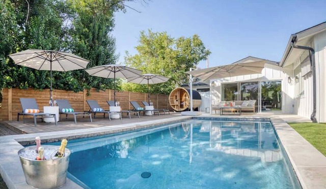 Wellness Retreat 5BR Villa w/Pool, Sauna, hot tub