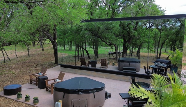 Whispering Oaks-Nestled in Nature w/Hot Tub&Trails