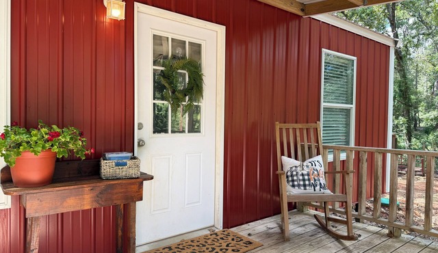 Whitehouse Woods Hideaway