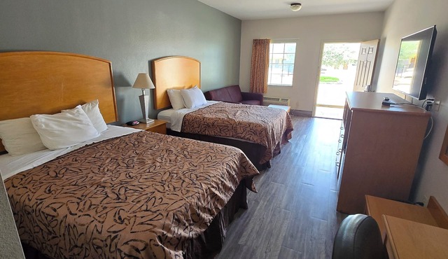 Whitesboro Inn & Suites