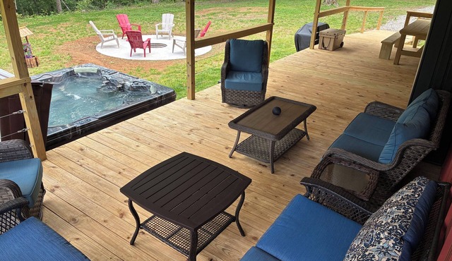 Whitetail Woods-Hot Tub, Fire Pit, ATV/SXS, Ozark Mountains, Clarksville, AR