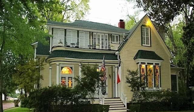 Woldert-Spence Manor