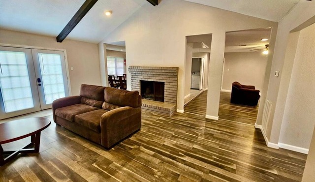 Wonderful 3-bedroom house with AC in welcoming Port Arthur