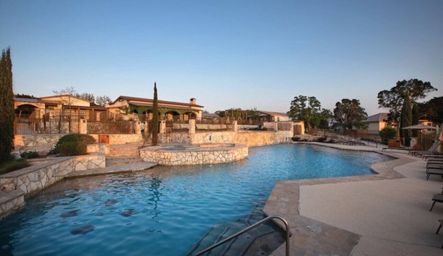 Worldmark Hunt- Stablewood Springs Resort 1BD