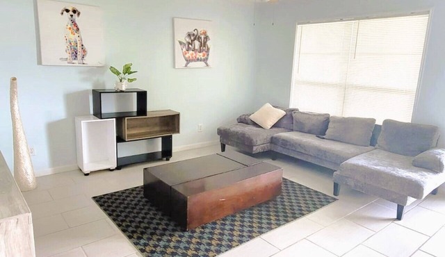 Your Chillax Cozy Spot to Unwind n Recharge - HAR4