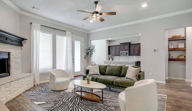 Your Home Away from Home – Beautiful Retreat!