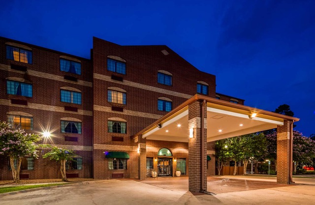 Best Western Plus the Woodlands