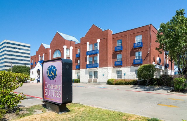 Comfort Suites Las Colinas Center