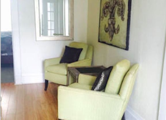Located in Historic Garden District 2 Bed 2 Bath Near Shops and Restaurants