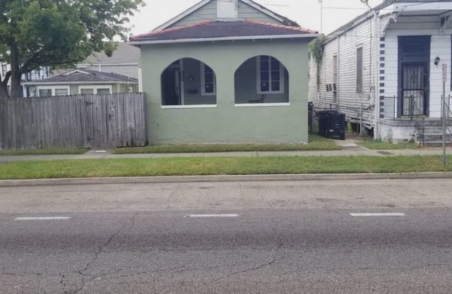 Perfect location to the French Quarters, Super Dome and New Orleans Fairgrounds