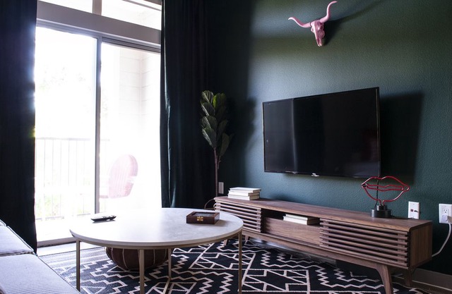 WanderJaunt | Mckinney | 1BR | East Riverside