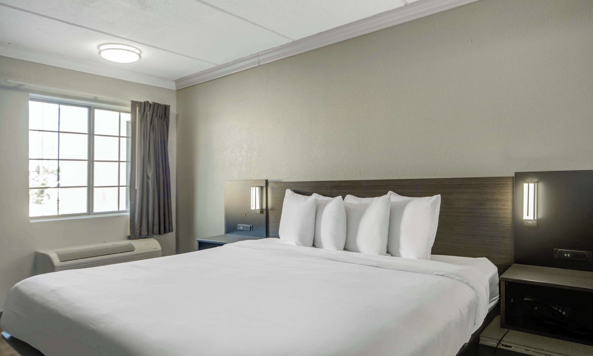 North San Antonio - SAT Hotel | Motel 6 San Antonio, TX – I-35 North Corridor