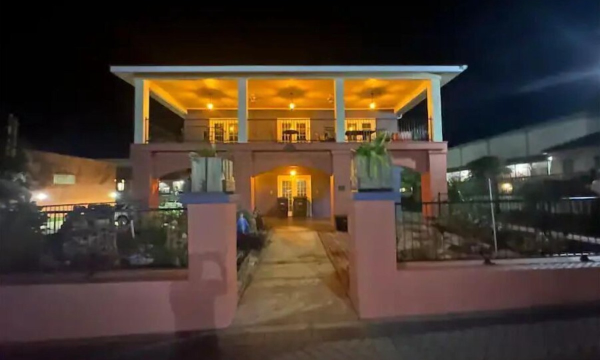 Downtown Historic House | Downtown Historic Getaway