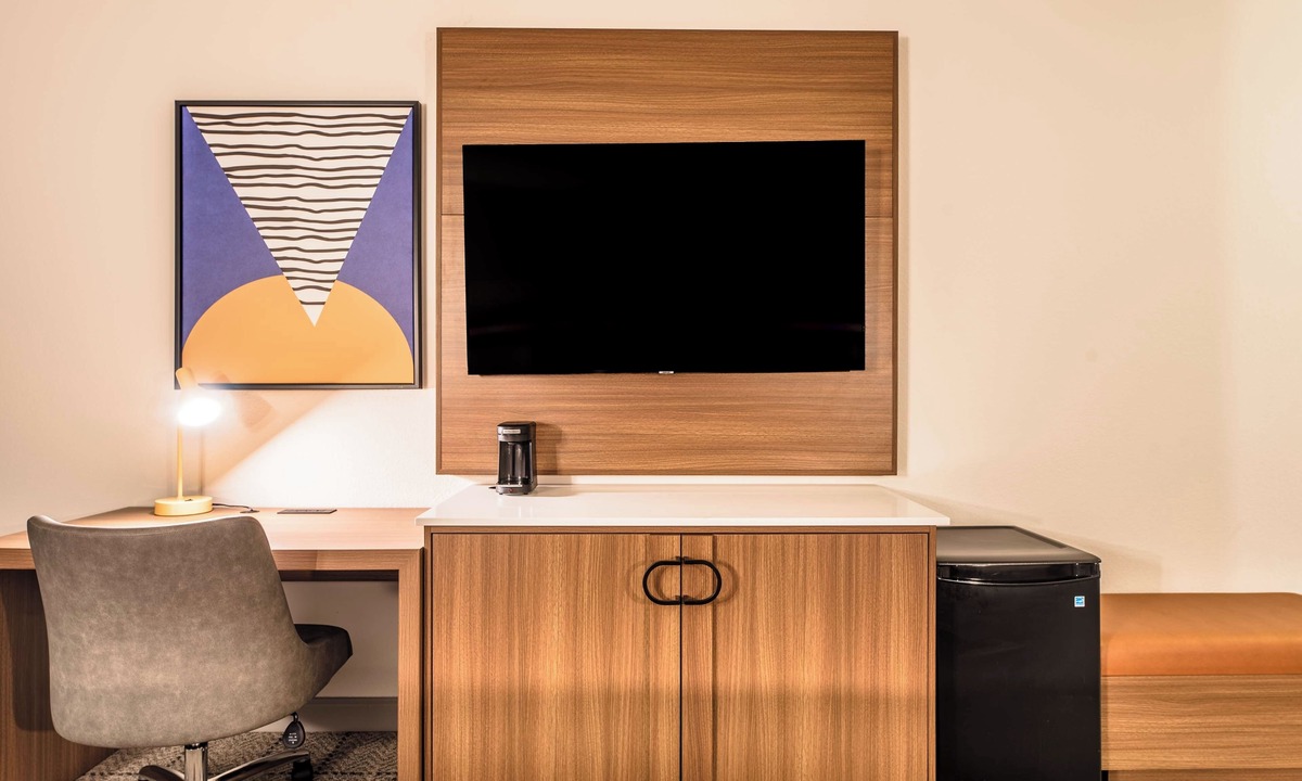 Richardson Hotel | 2 Units w/Free Parking, Swimming Pool, Pet-friendly, Close to Cottonwood Park!
