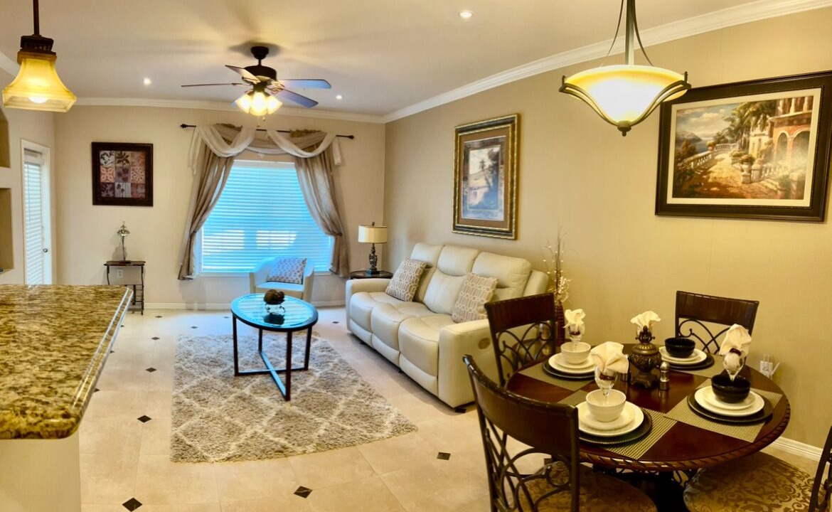 South Shore Harbour Condo | Luxury Executive Condo !