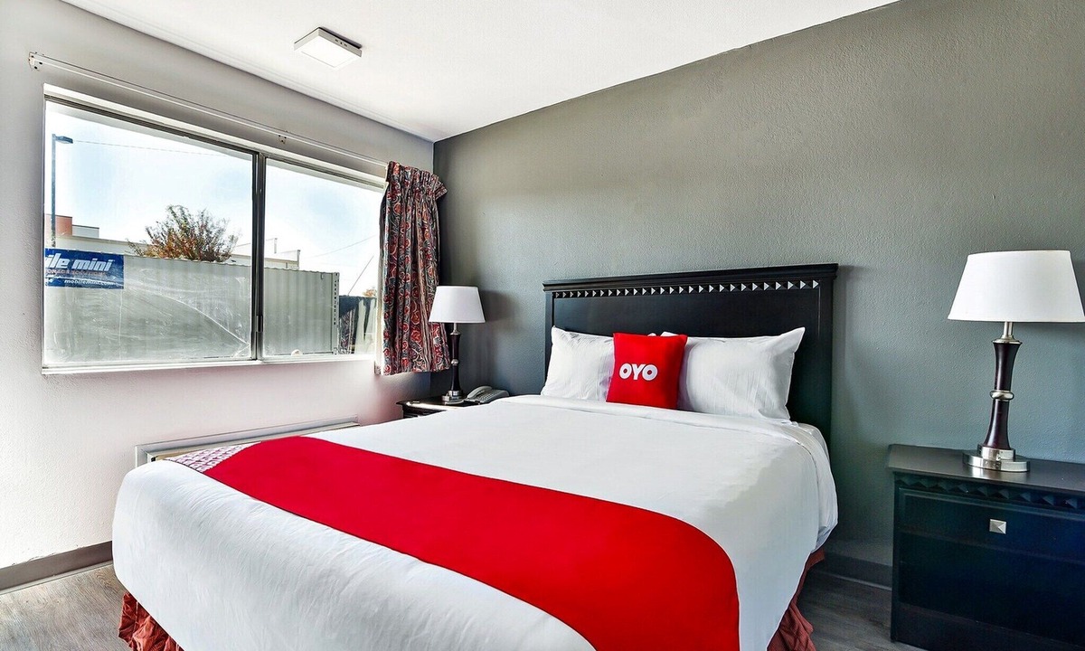 Shreveport Apartment | Queen Bed | Non smoking