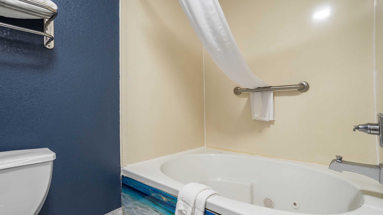 Photo of Bathroom in Broadmoor