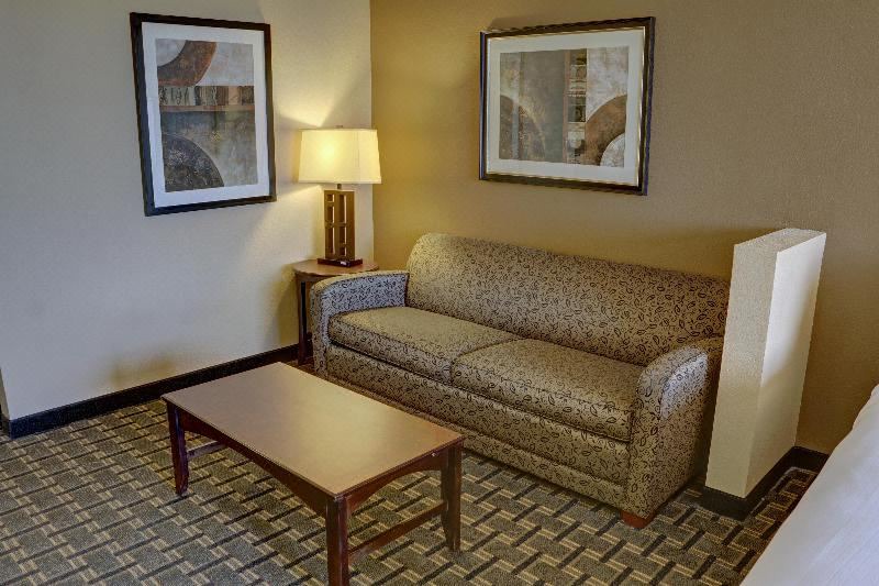 Photo of Livingroom in Huntsville