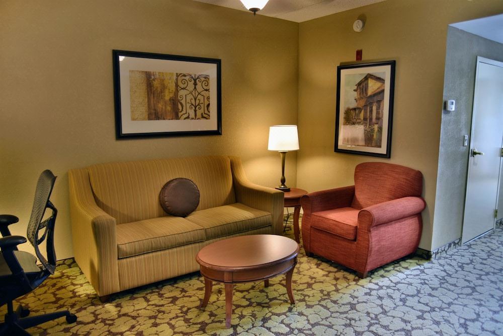 Photo of Livingroom in Hattiesburg