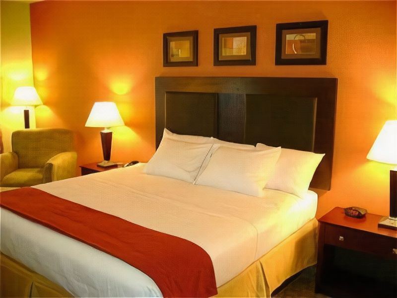 Photo of Bedroom in Alexandria