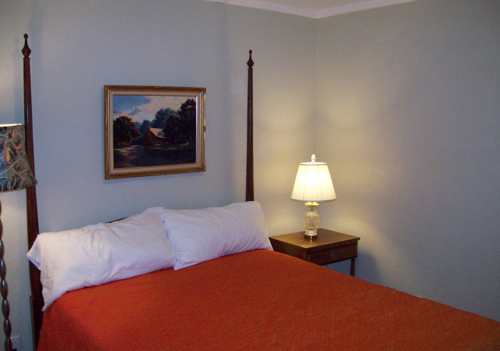 Photo of Bedroom in Knox - Henderson