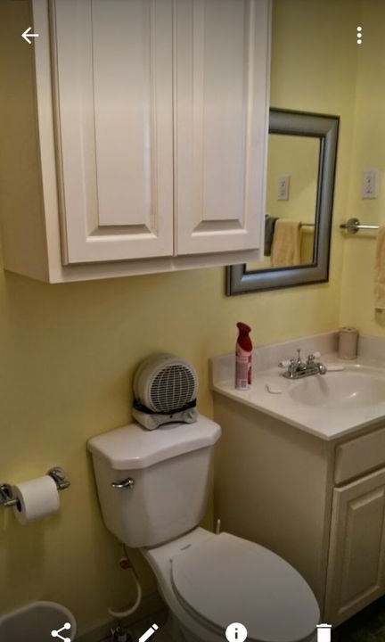 Photo of Bathroom in Jarreau