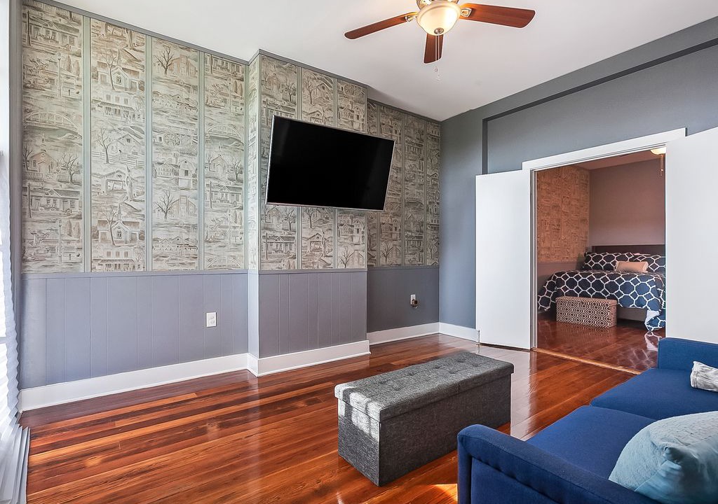 Photo of Livingroom in Algiers Point