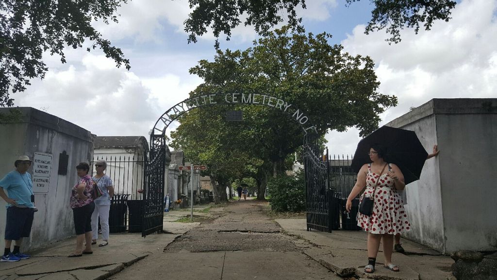 Photo of Buildings in Garden District