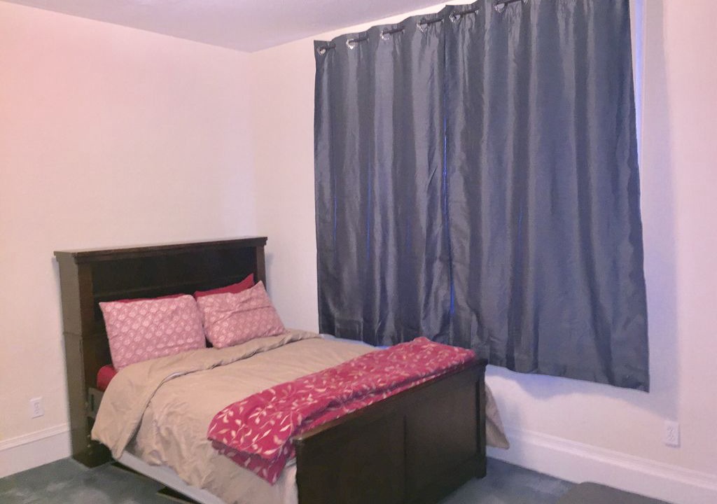 Photo of Bedroom in Garden District