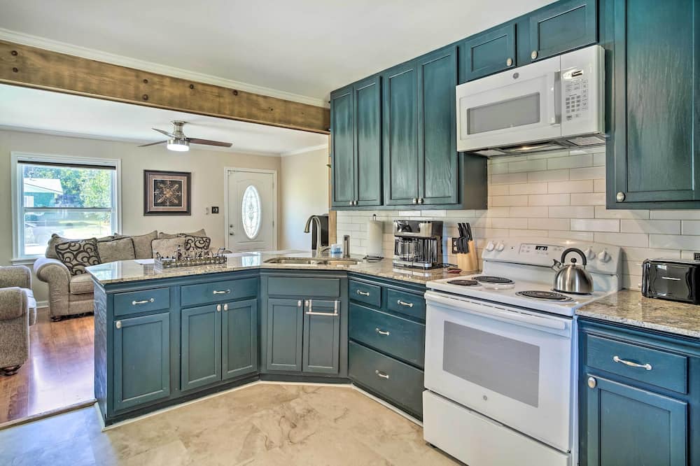 Photo of Kitchen in New Iberia