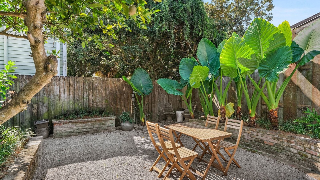 Photo of Outdoor in Garden District