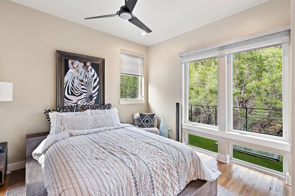 Photo of Bedroom in Apache Shores