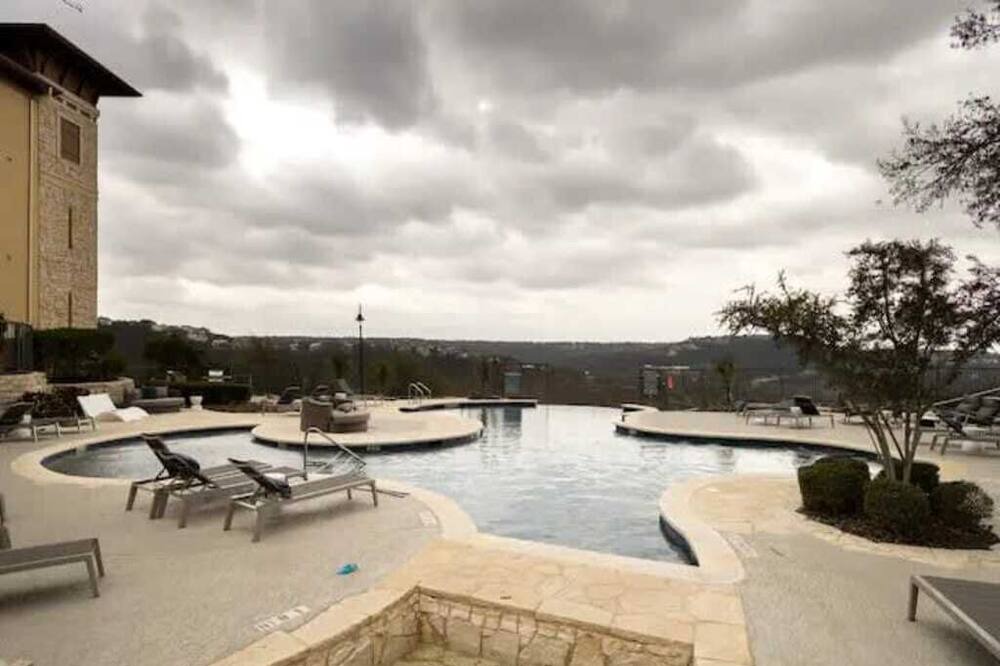 Photo of Others in McNeil