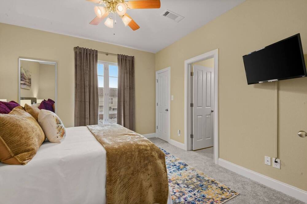 Photo of Bathroom in Highlands - Perkins