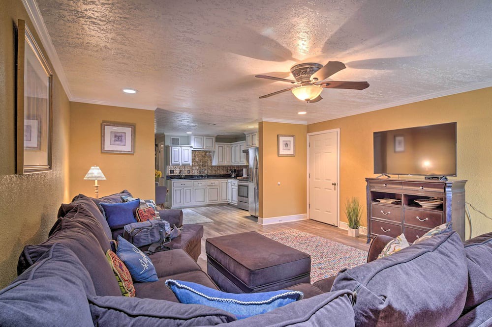 Photo of Livingroom in Welsh