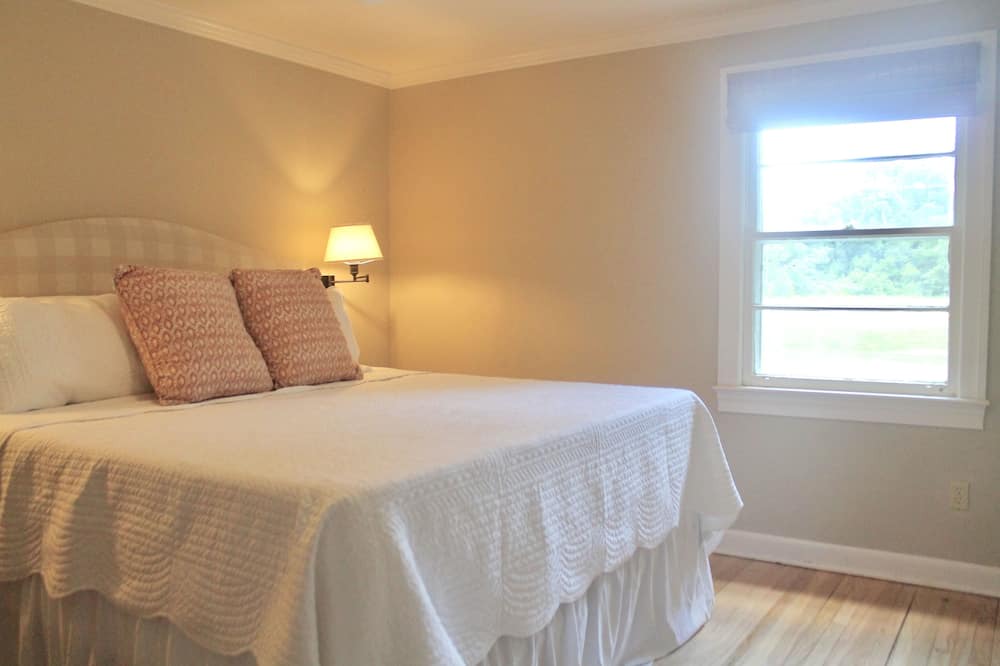 Photo of Bedroom in St. Francisville