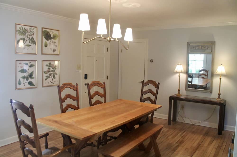 Photo of Kitchen in St. Francisville
