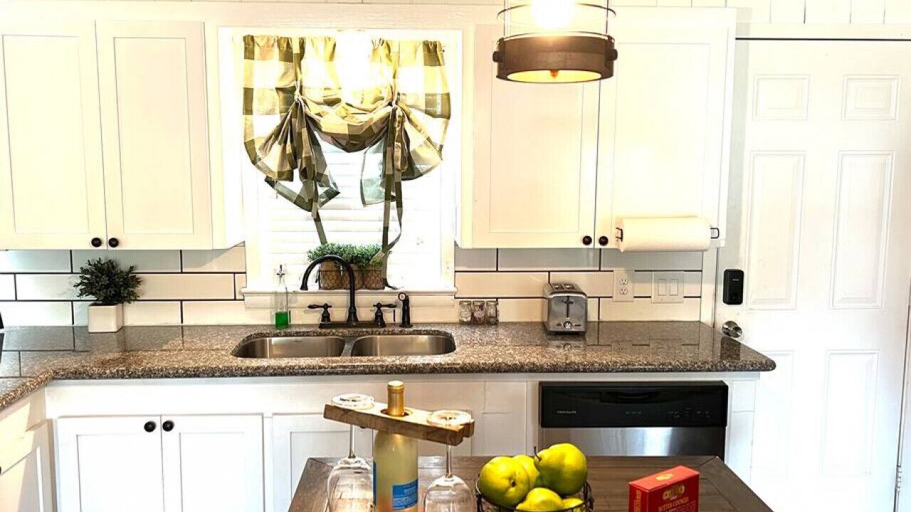 Photo of Kitchen in Abbeville